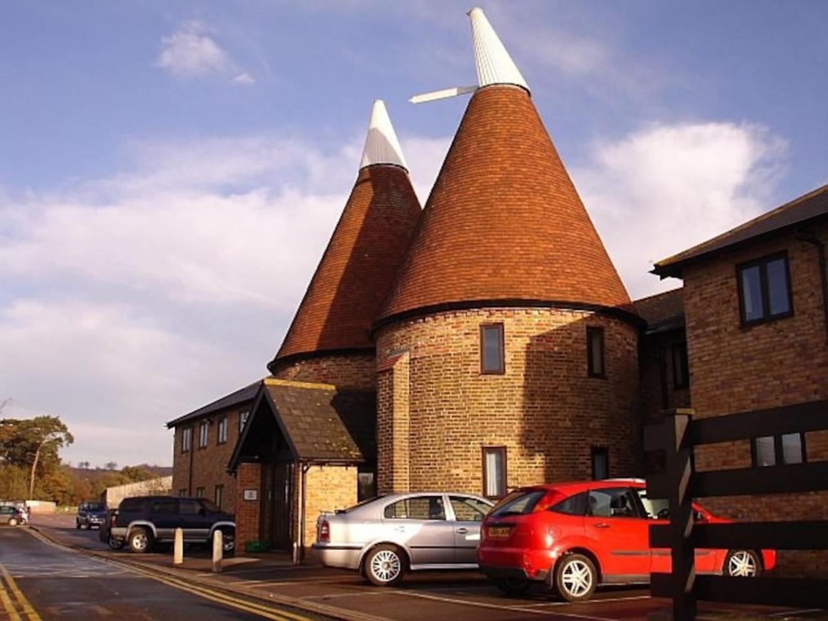 Suburban 2-Bed, Entire Home, Free Parking, Maidstone, Kent Uk Boxley Exterior foto